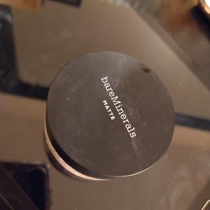 Baremineral powder makeup